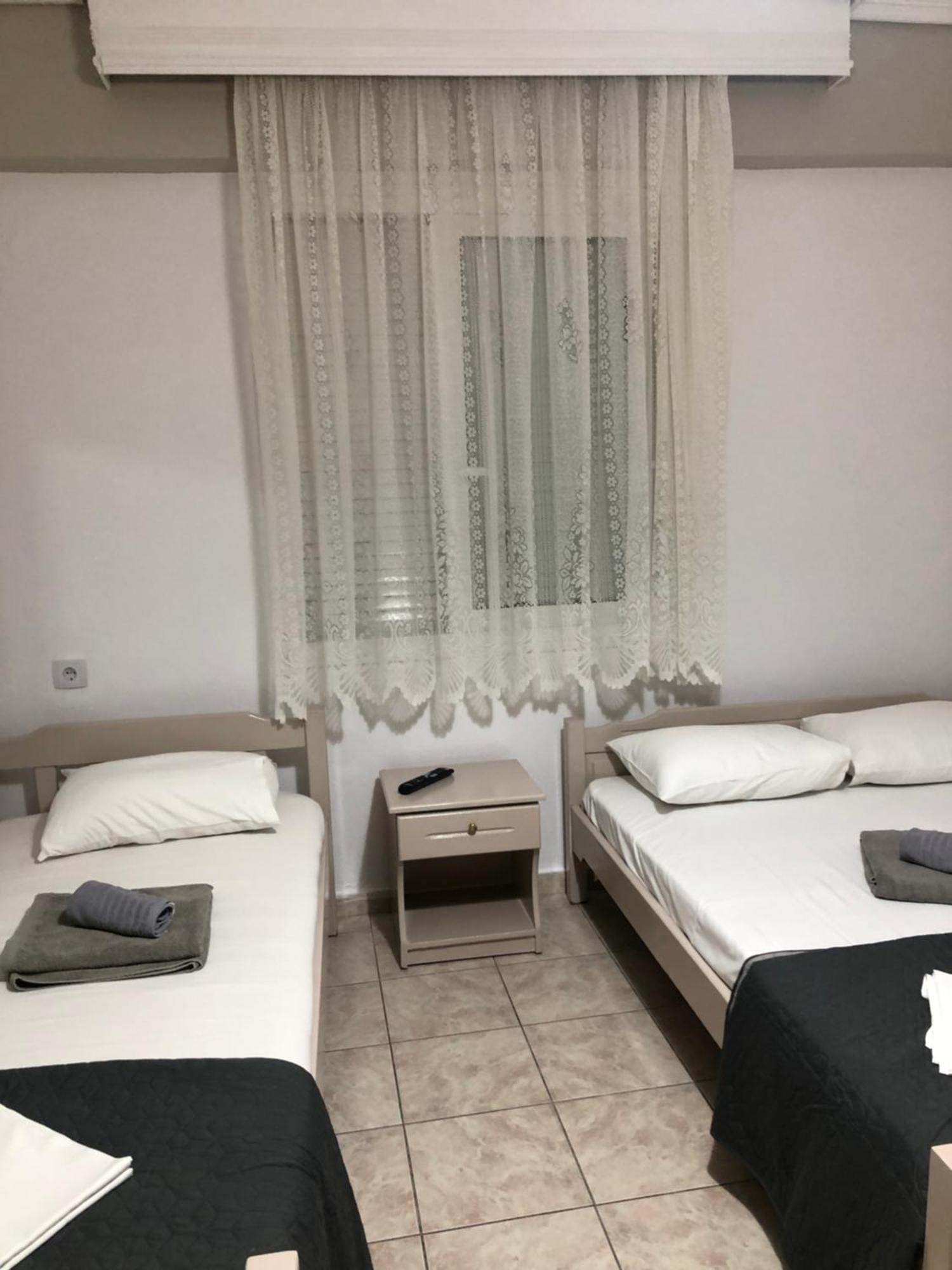 Nikis Rooms Paralía Eksteriør billede
